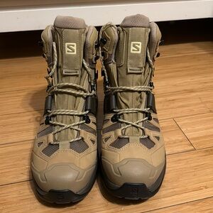 New Hiking boots